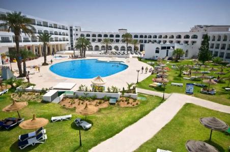 Le Soleil Bella Vista Resort - 9