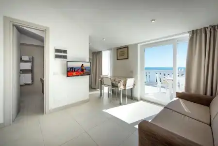 Capri & Residence - 35