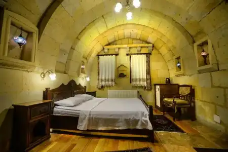 Vineyard Cave - 125