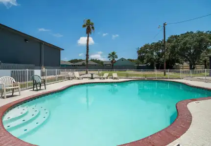 Econo Lodge Inn & Suites Fulton - Rockport - 19