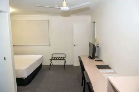 Best Western Cattle City Motor Inn - 63