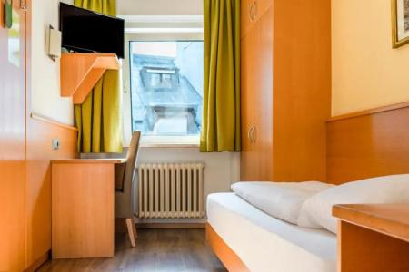 Feichter & Living - 19