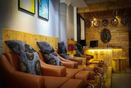 Violet Star & Spa - 7