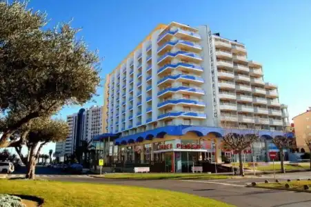 Xon's Platja Apartments - 10