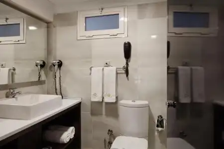 Gallery Residence & - 50