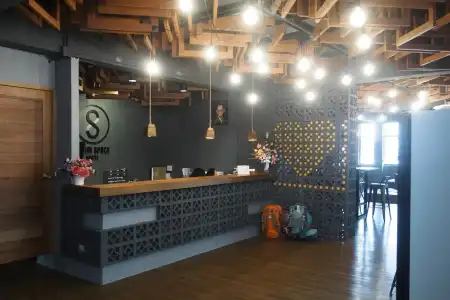 Silom Space Hostel - 1