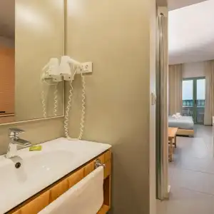 Erato Adults Only - 8