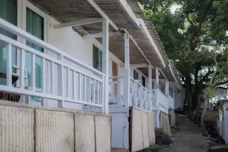 Phi Phi Cozy Seafront Resort - 102
