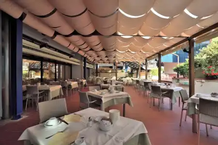 Grand Astoria - 34