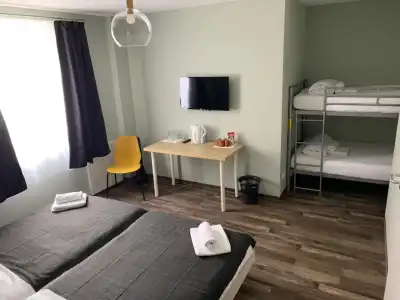 Capitol Zentrum - 24h - - 70