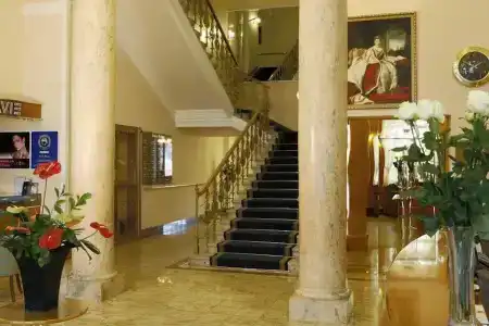 Bristol Palace - 1