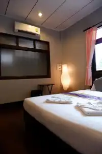 Marina Hut Guest House - 26