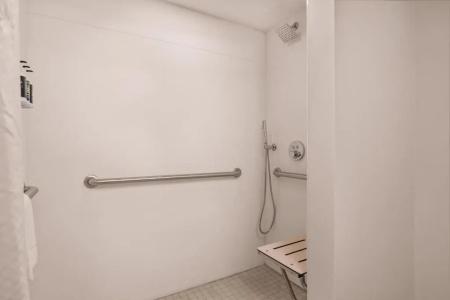 B&B Orlando International Drive Near Universal - Newly Renovated! - 102