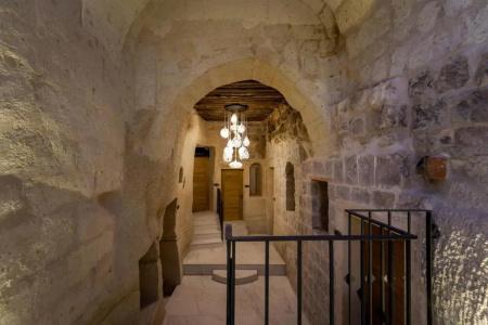 The Niche Cave - 67