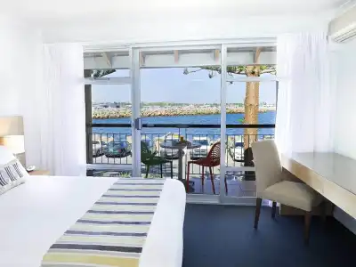 Be. Fremantle - 71