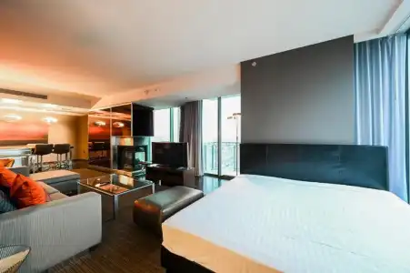 Beautiful Palms Place Suite - 429