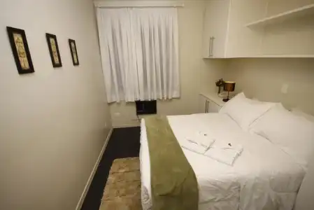London Class Suites - 36