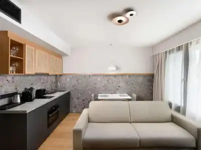 Mercure - 78