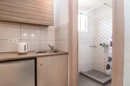 Anika Studios - 76