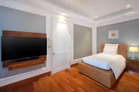 The Reverie Saigon Residential Suites - 61