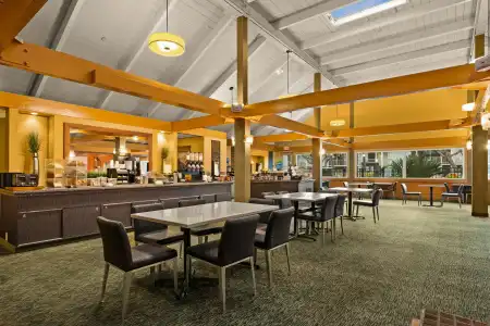 Best Western The Plaza Honolulu Airport - Free Breakfast - 12