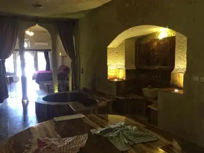 Oread Cave Suites - 285