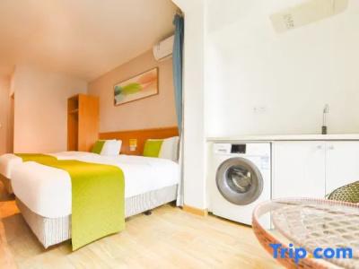 Yueyue Homestay (Chongqing West Railway Station Branch) - 57