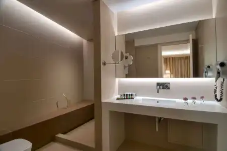 O&B Athens Boutique - 79