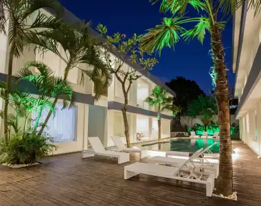Coast Boutique Apartments - 22