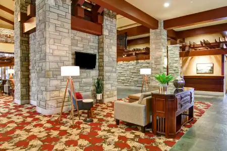 DoubleTree Fallsview Resort & Spa by Hilton Niagara Falls - 1