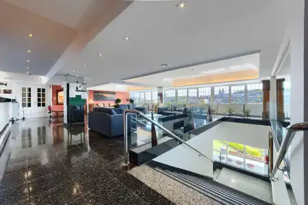 Avenida - 25