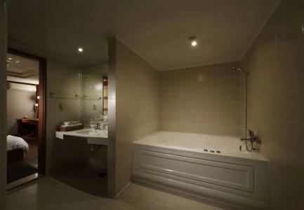 Noblesse, Yeoksam - 9