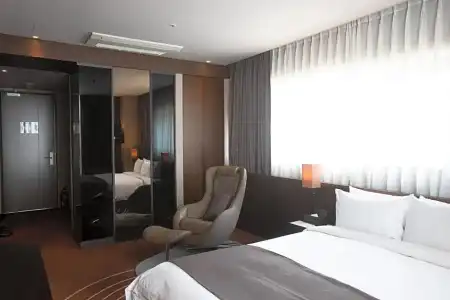 Best Louis Hamilton Haeundae - 81