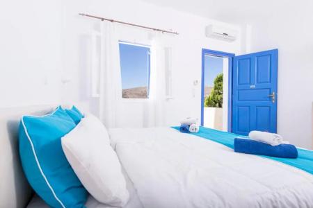 Bella Santorini - 63