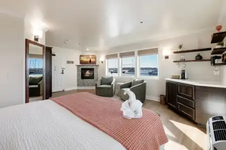 Estero Inn - 122