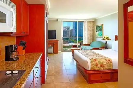 Luana Waikiki & Suites - 160