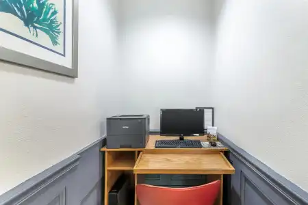 Best Western Central Inn - 4