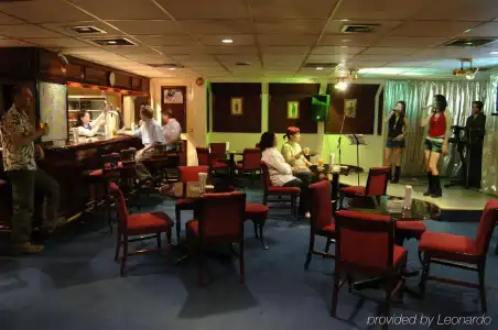 Tulip Inn Downtown Muscat - 24