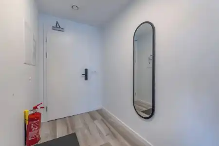 Hlemmur Suites - 79