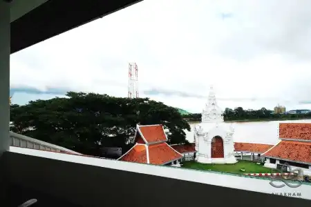 Buakham Rim Khong - 40
