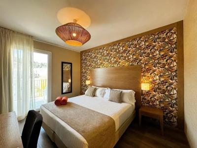 Windsor Tossa – Adults Only +16 - 42