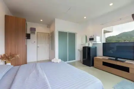 Number 4 Apartment - 11