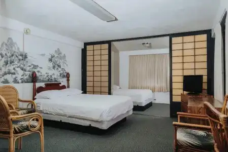 Royal Grove Waikiki - 37