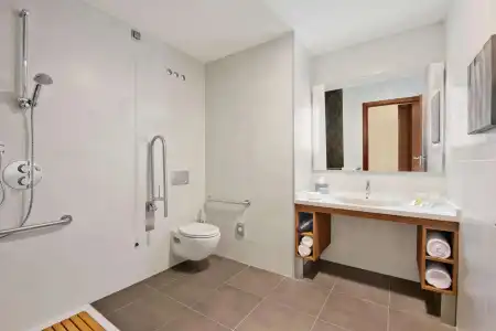 Hilton Garden Inn Sevilla - 6