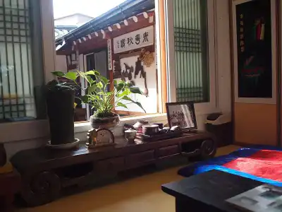 Hanok Eugene's House Dongdaemun - 3