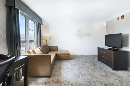 Sandman & Suites Kelowna - 70