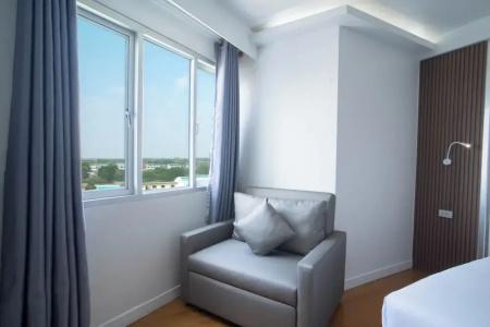 Thong Tarin - 100