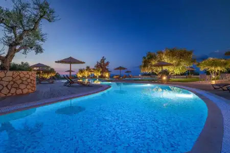 Elegance Luxury Executive Suites - Adults Only - 14