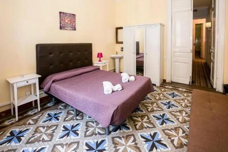 Hostal Balmes Centro - 46