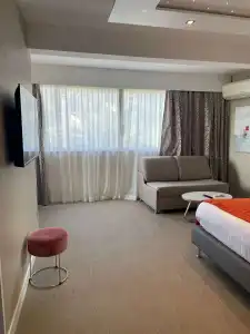 Best Western Plus La Rade - 47